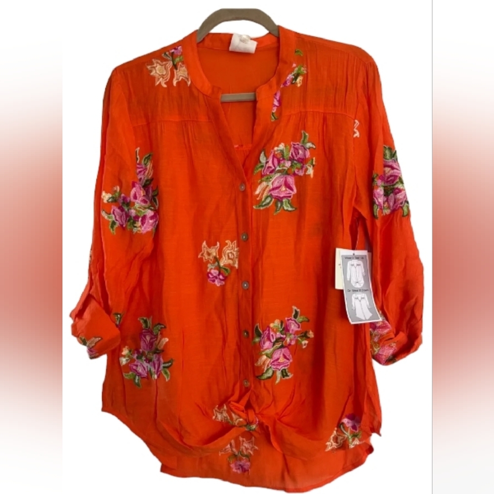 0803 Fig And Flower Embroidered Floral V-Neck roll tab sleeve Blouse